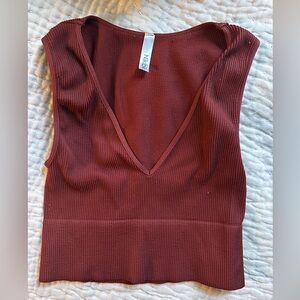 NIKIBIKI Women's Ribbed V-Neck Top - Burgundy
